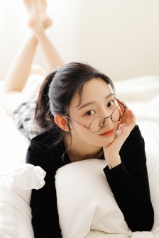 国产出轨的女人